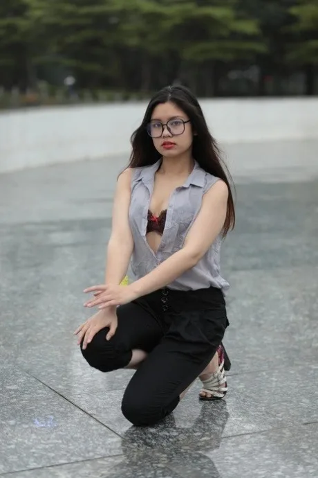 Gái Xinh Thủ Dâm Live Bigo Đụ Đồ Chơi — Góc nhìn chi tiết